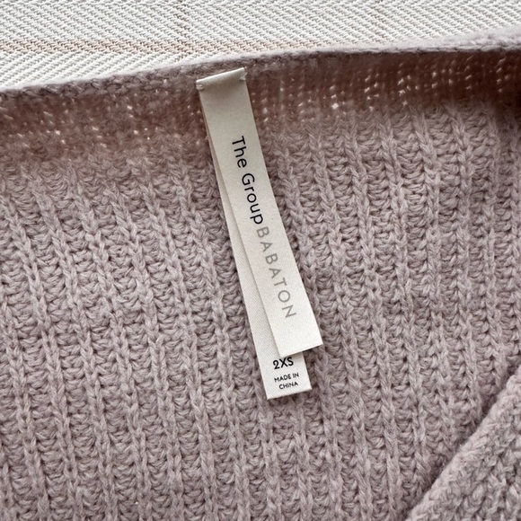 Aritzia Babaton Sweater - Picture 2 of 4